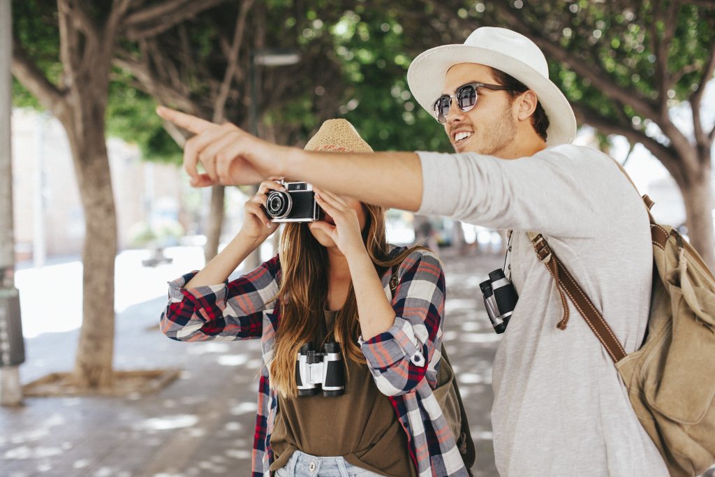 tourist couple who needs to extend tourist visa
